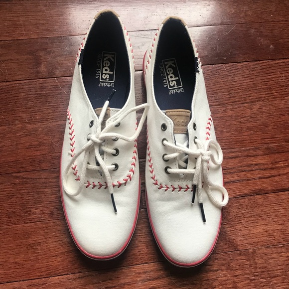 women's baseball themed shoes